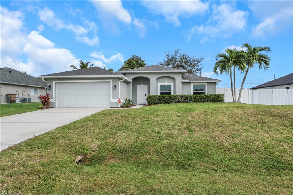 CAPE CORAL - Residential