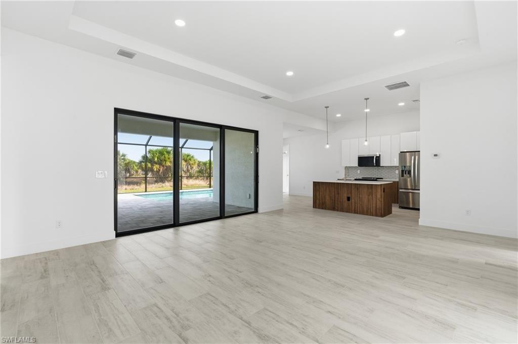 PORT CHARLOTTE - Residential