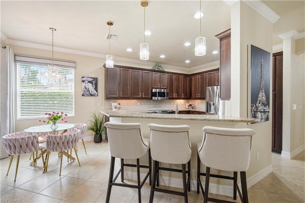 BOTANICA LAKES - Residential