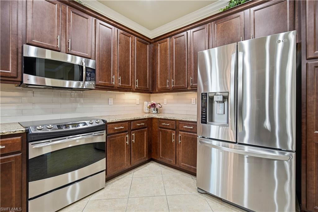 BOTANICA LAKES - Residential