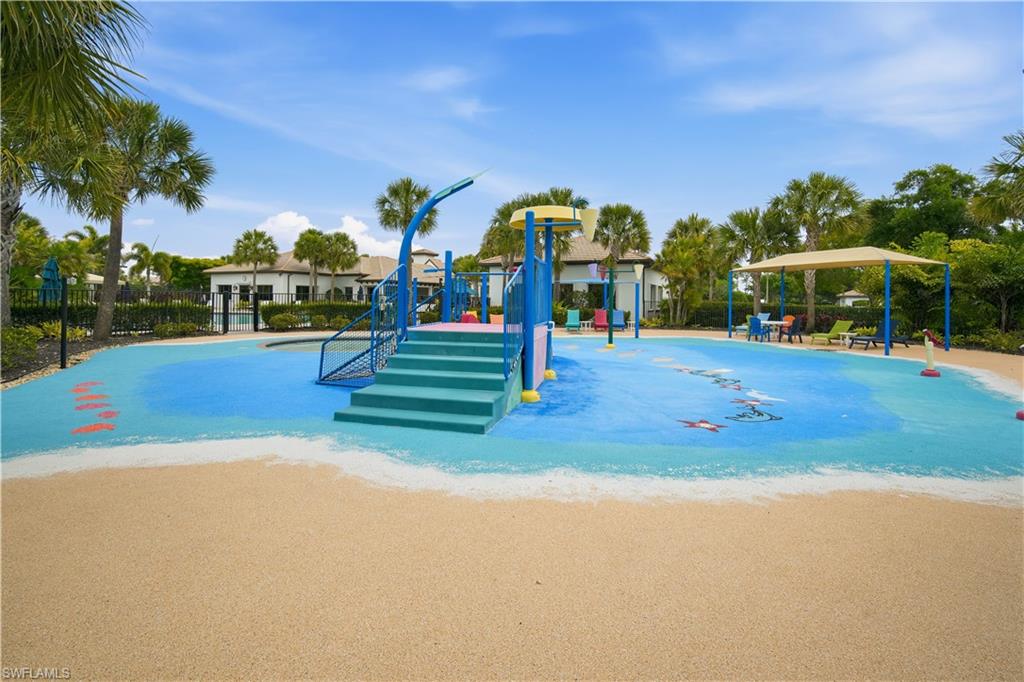 BOTANICA LAKES - Residential