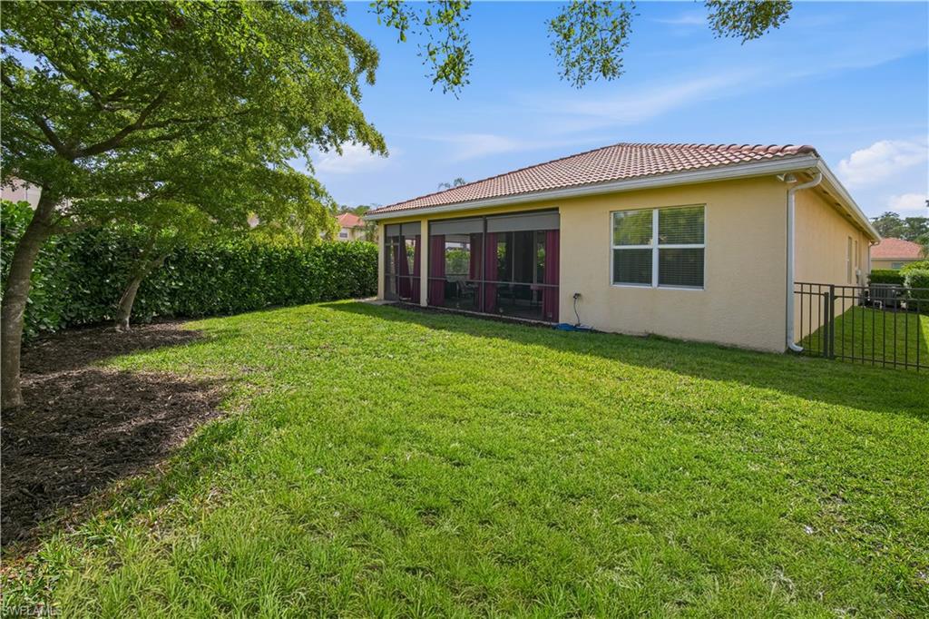 BOTANICA LAKES - Residential