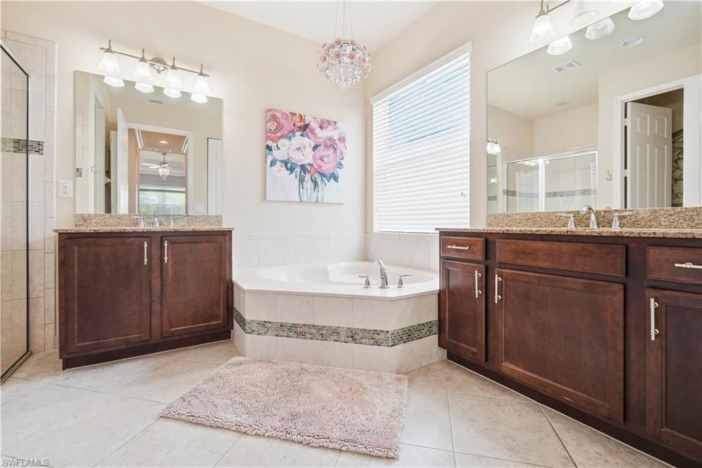 BOTANICA LAKES - Residential