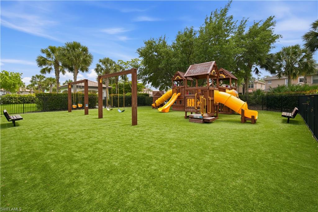 BOTANICA LAKES - Residential