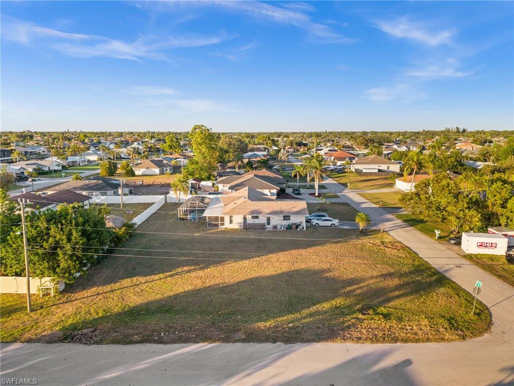 CAPE CORAL - Land
