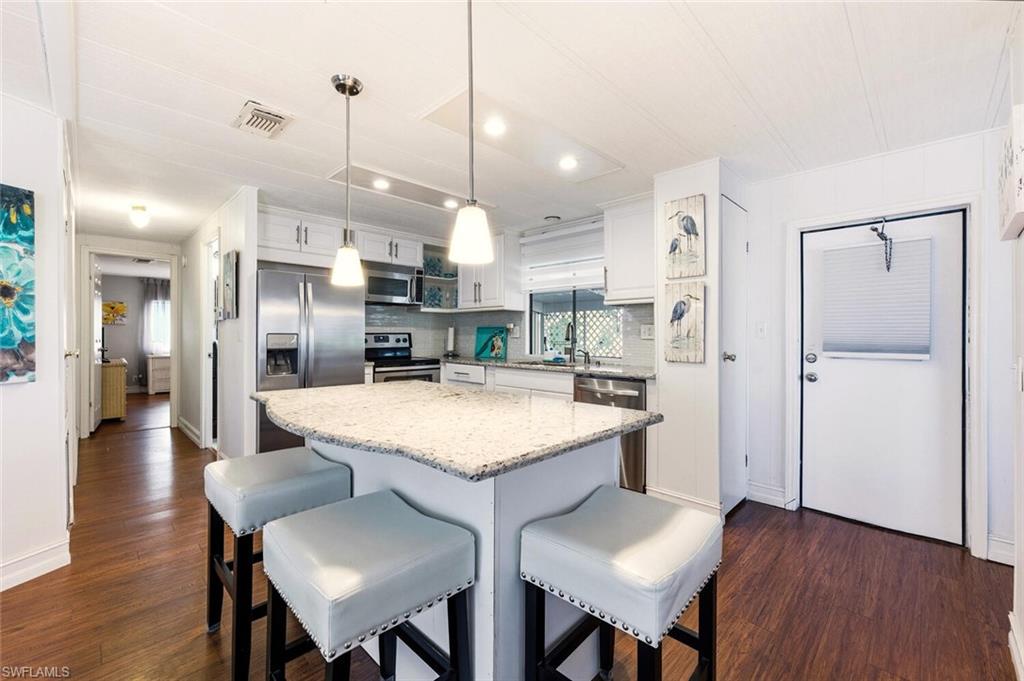 RIVIERA GOLF ESTATES - Residential