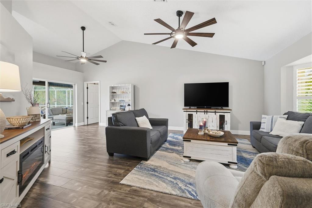 PORT CHARLOTTE - Residential