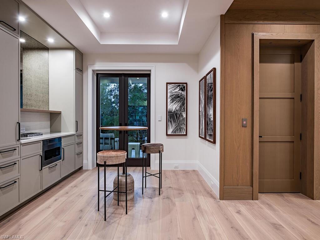 AQUALANE SHORES - Residential