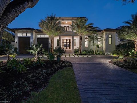 1583 Gordon DR NAPLES FL 34102