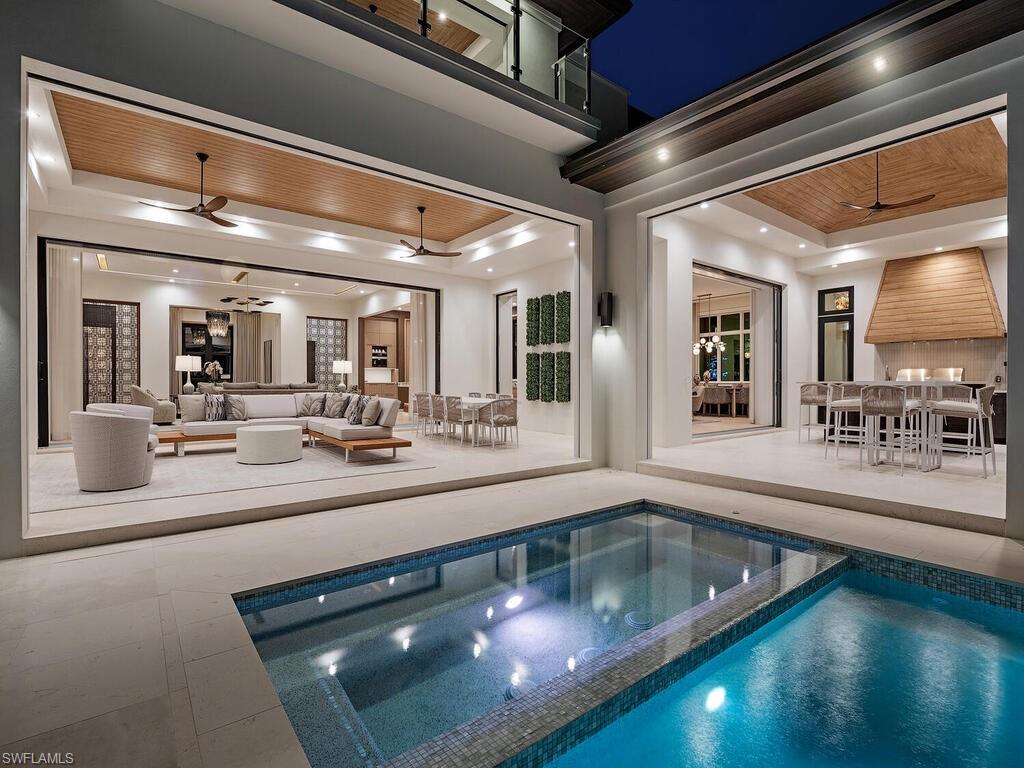 AQUALANE SHORES - Residential