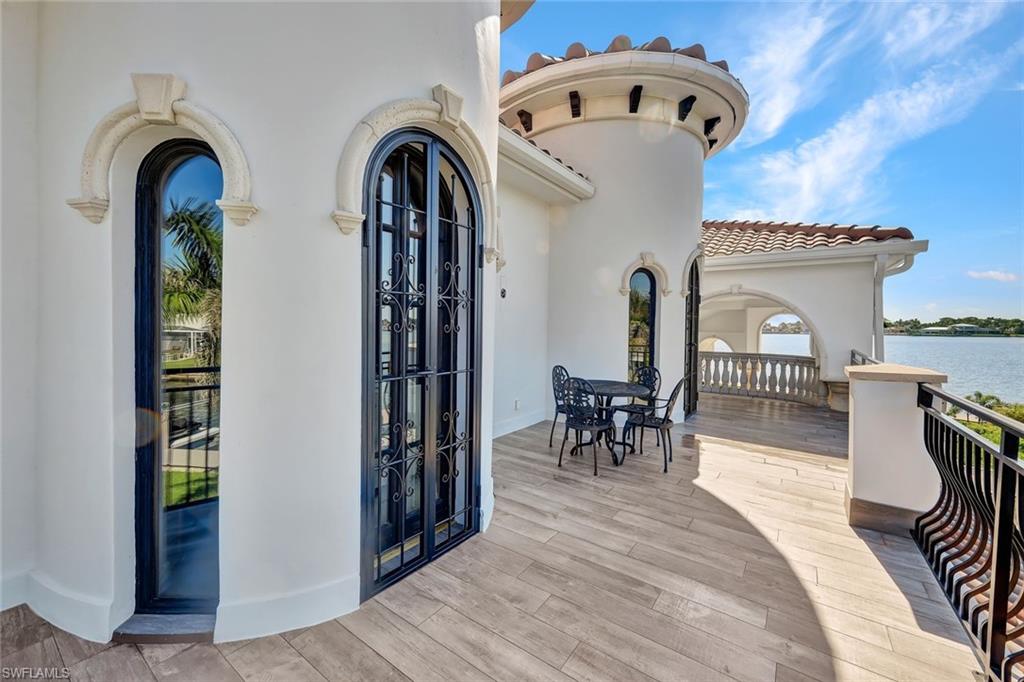 ESTATES - Residential