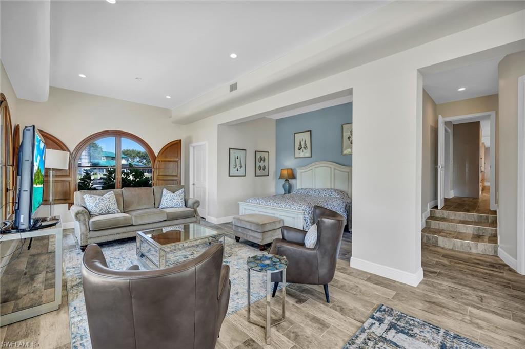 ESTATES - Residential