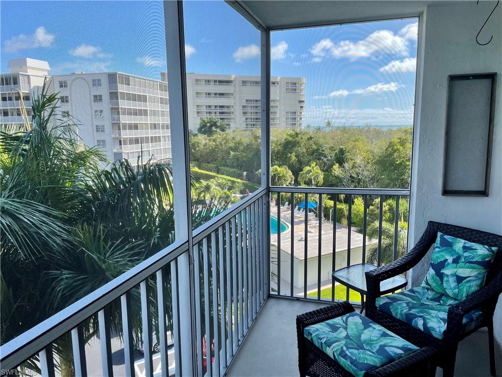 VANDERBILT TOWERS - Residential