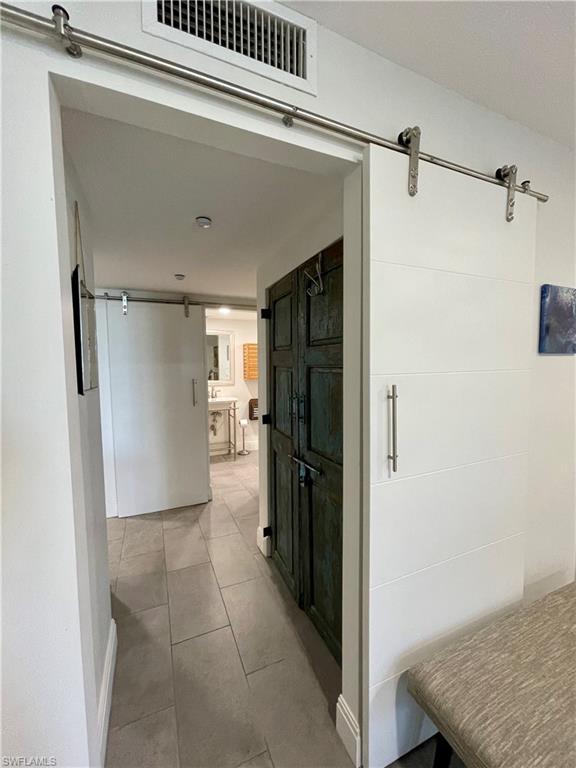 VANDERBILT TOWERS - Residential