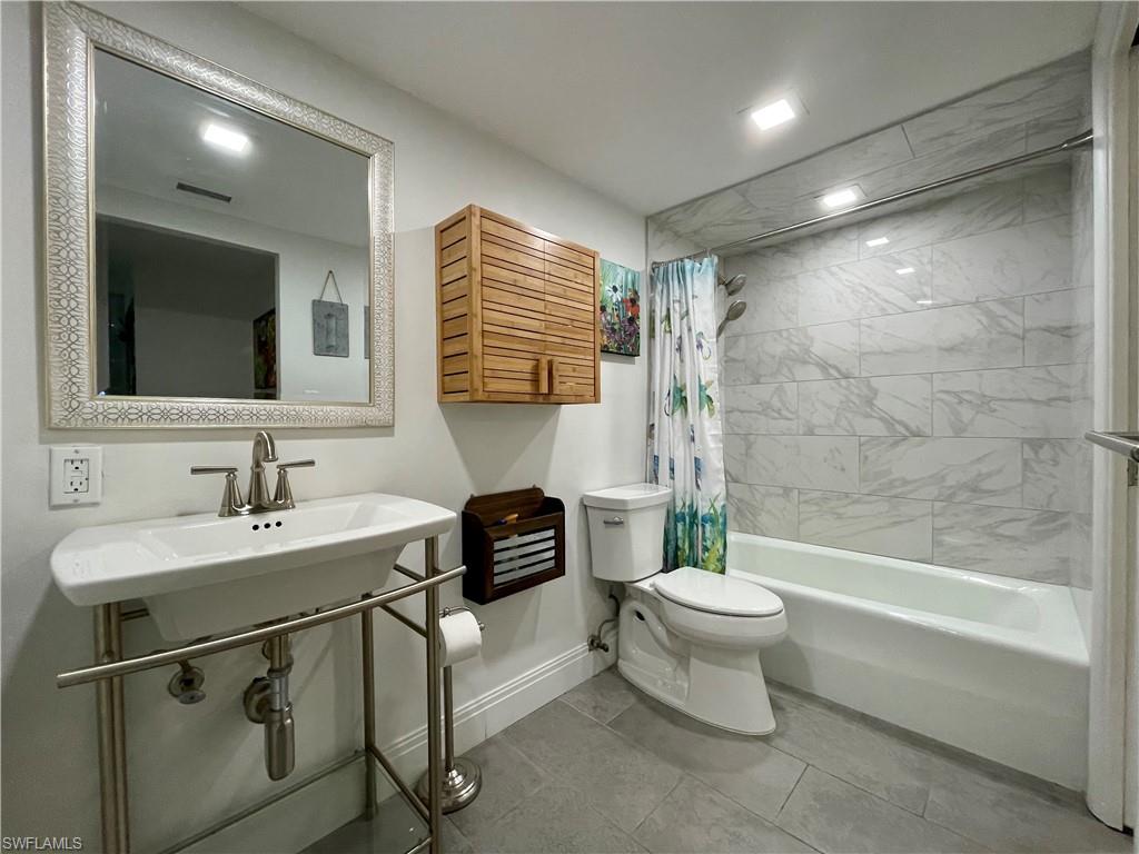 VANDERBILT TOWERS - Residential