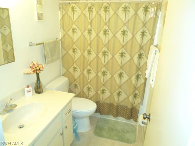 DAVIS COURT CONDO - Residential