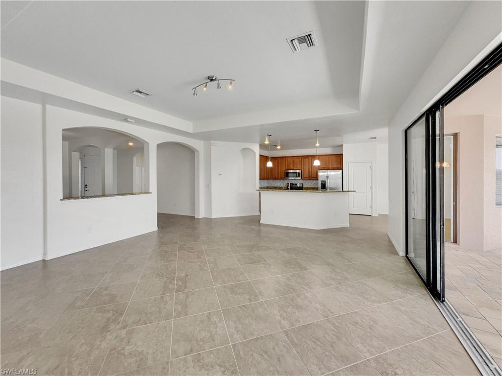 PORTICO - Residential