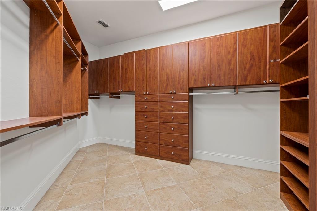 OAKES ESTATES - Residential