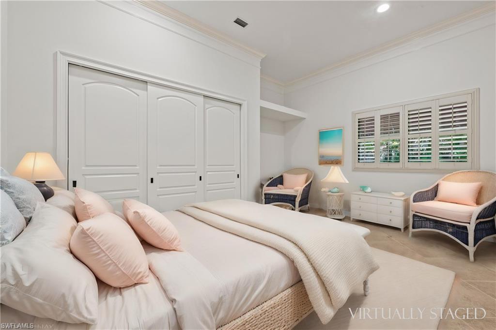 OAKES ESTATES - Residential