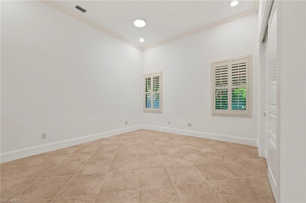 OAKES ESTATES - Residential