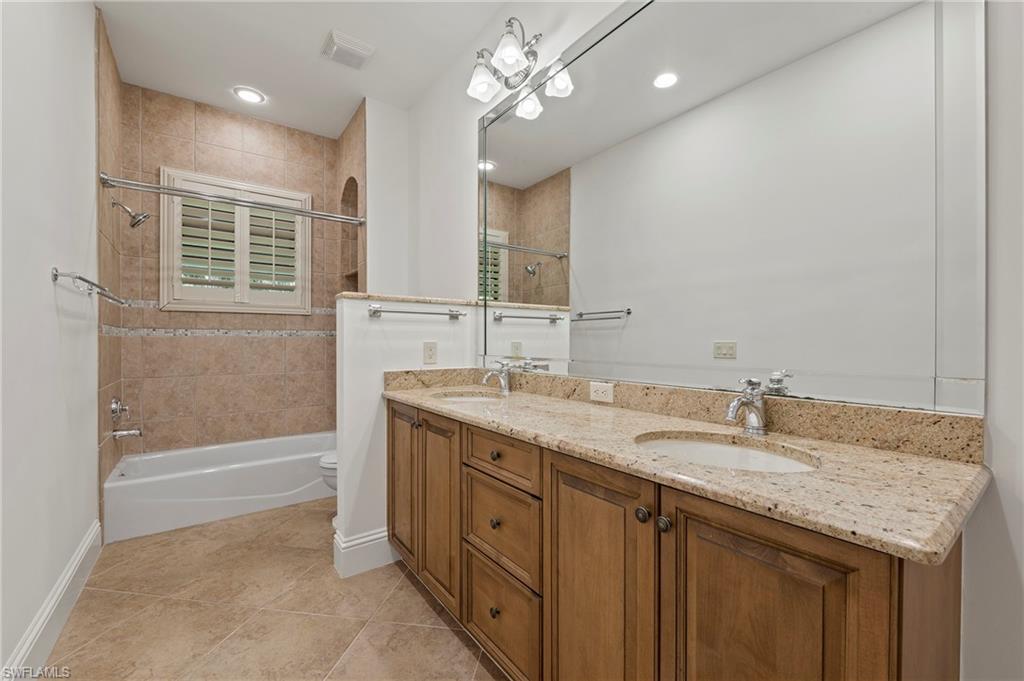 OAKES ESTATES - Residential