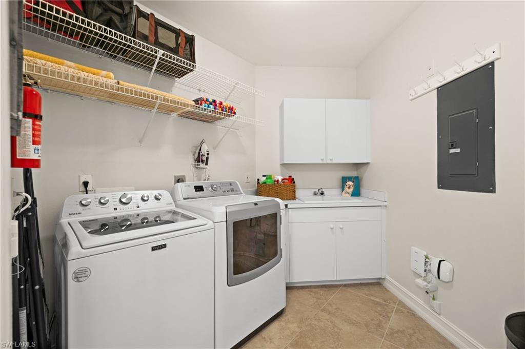 BREAKWATER - Residential