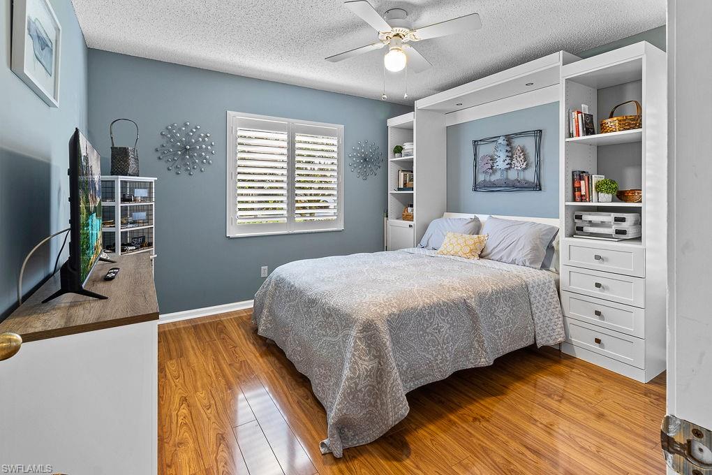 ANDOVER SQUARE - Residential