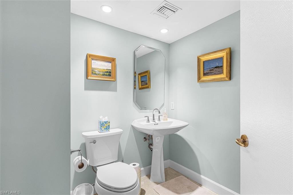 CONTESSA AT BAY COLONY - Residential