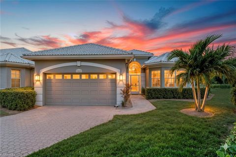 19415 Silver Oak DR ESTERO FL 33967