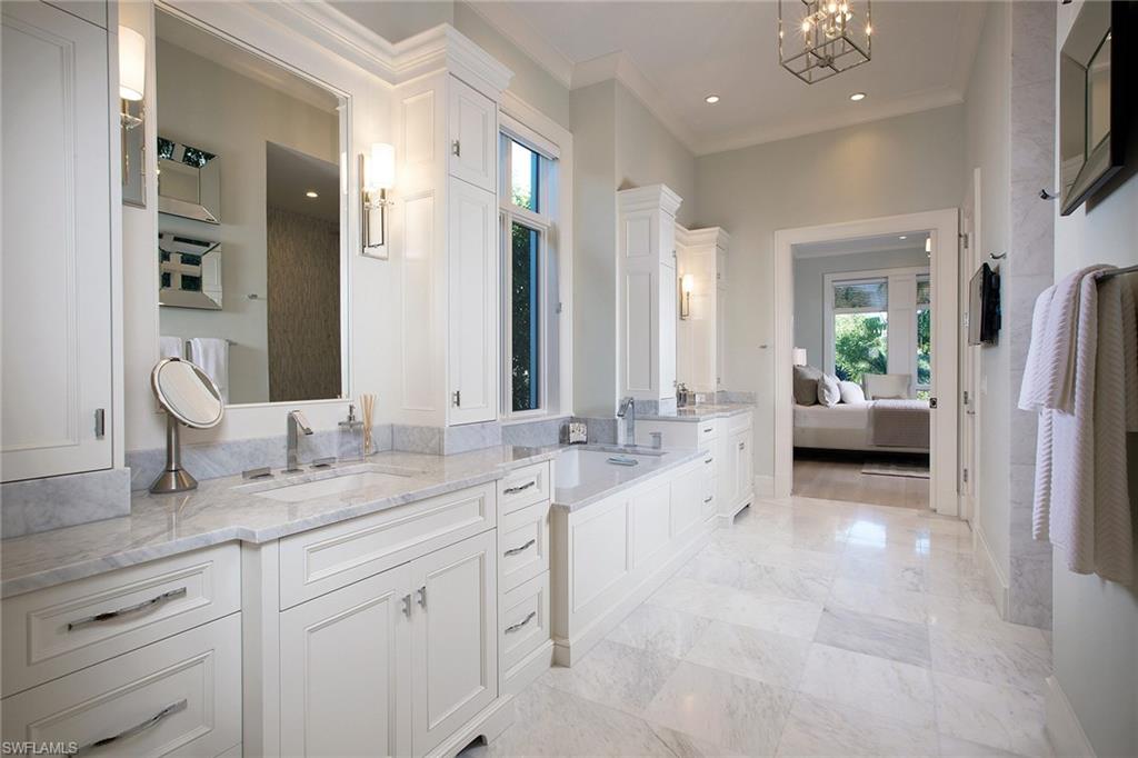 MOORINGS - Residential