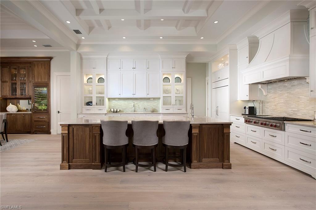 MOORINGS - Residential