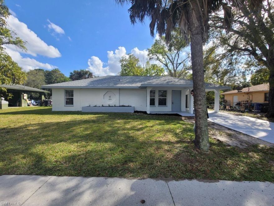 Move in ready.  Newer roof (2021).  Newer AC (2019).  Newer appliances and hot water heater.  Rehab just completed including new kitchen, flooring, and interior/exterior paint.  Huge back yard.  Great location close to downtown.