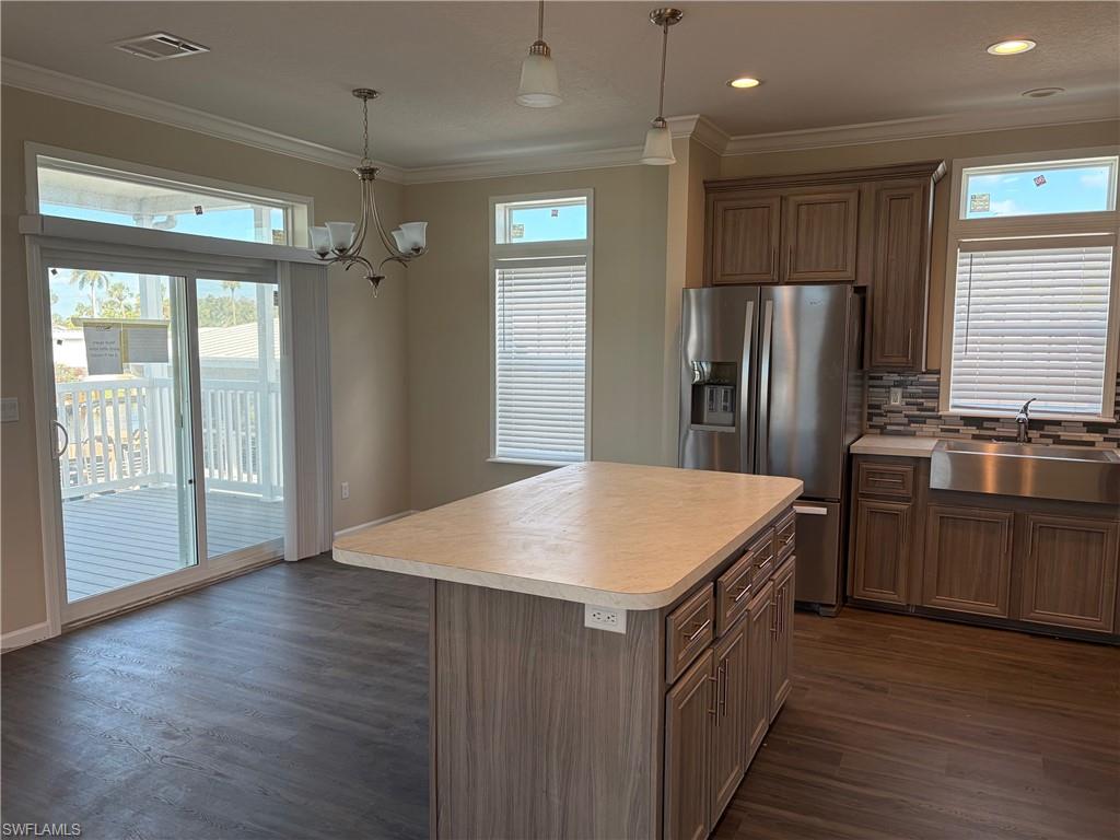 BAYSIDE ESTATES - Residential