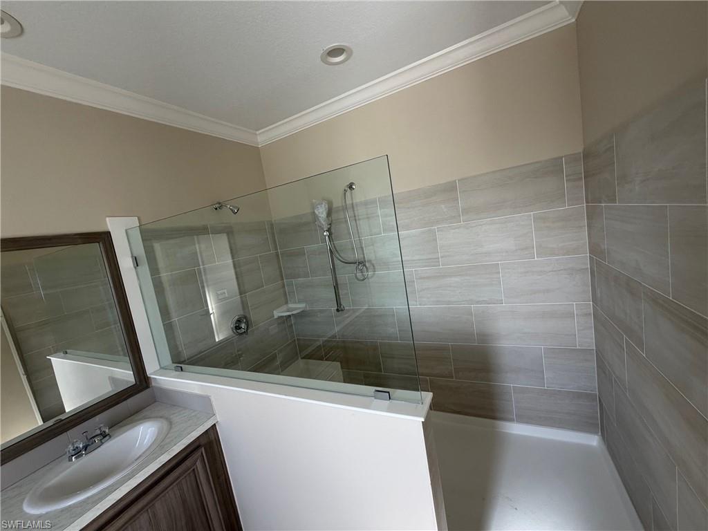 BAYSIDE ESTATES - Residential