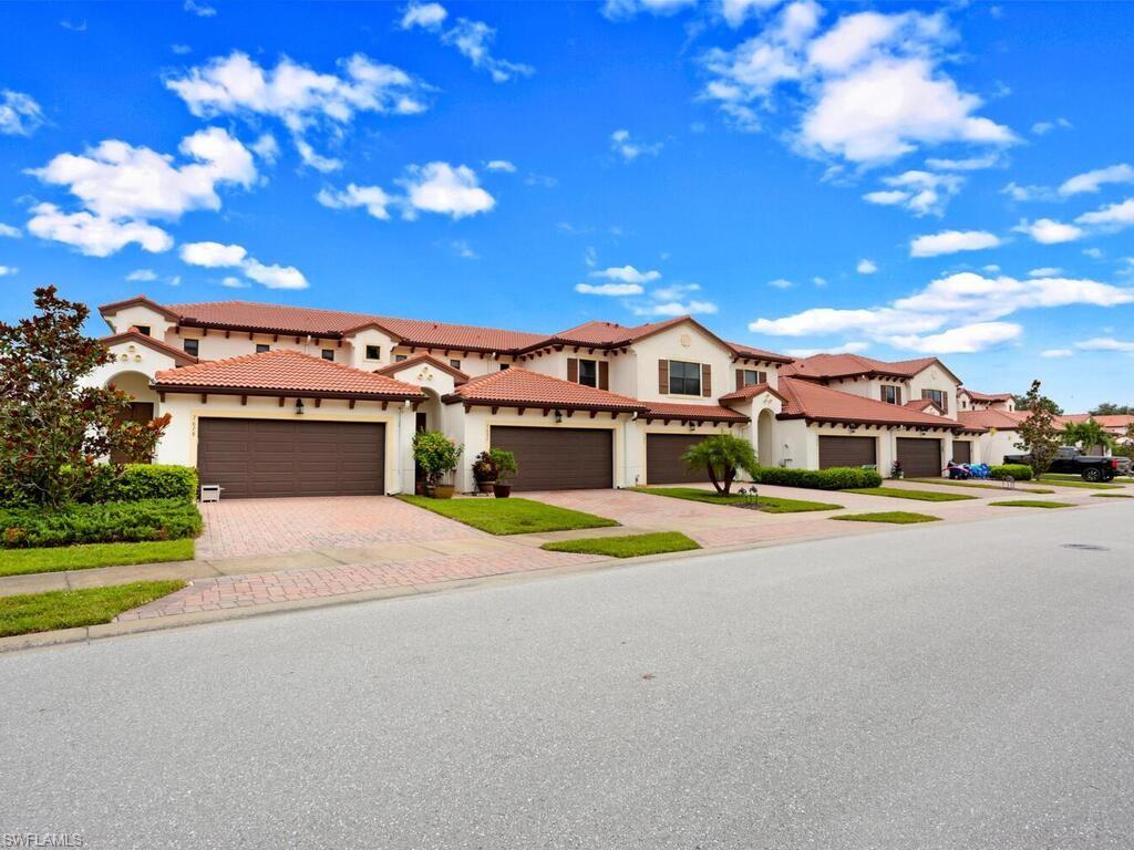 BRISTOL PINES - Residential