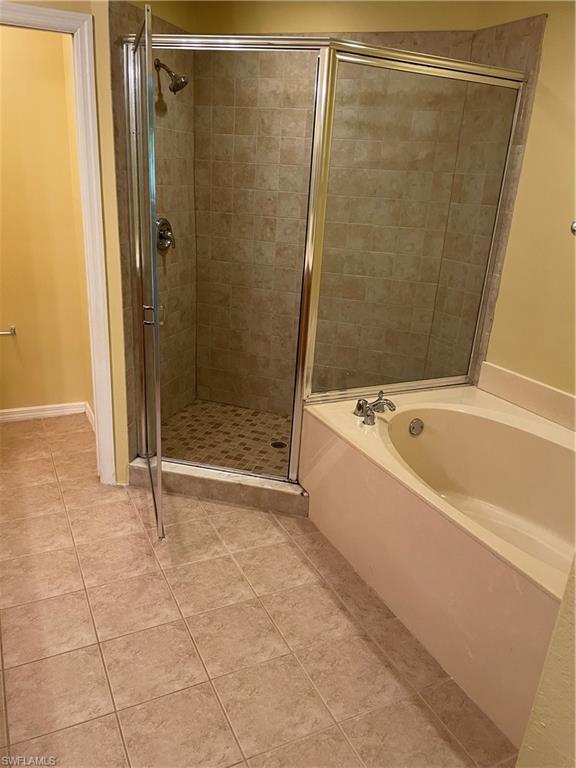 COLONNADE AT FORUM - Residential