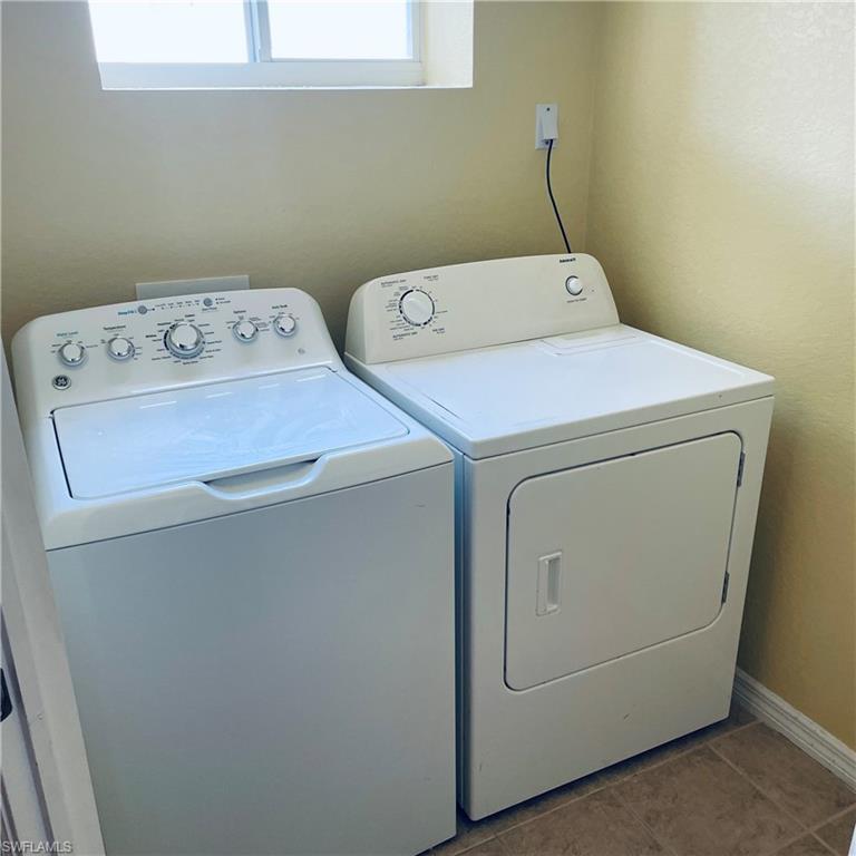 COLONNADE AT FORUM - Residential