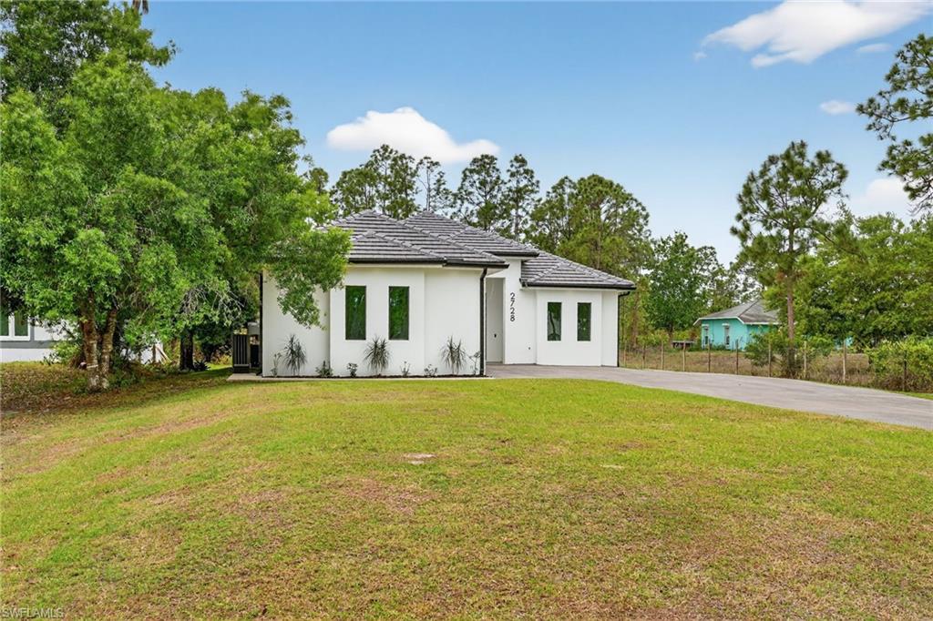 GOLDEN GATE ESTATES - Residential