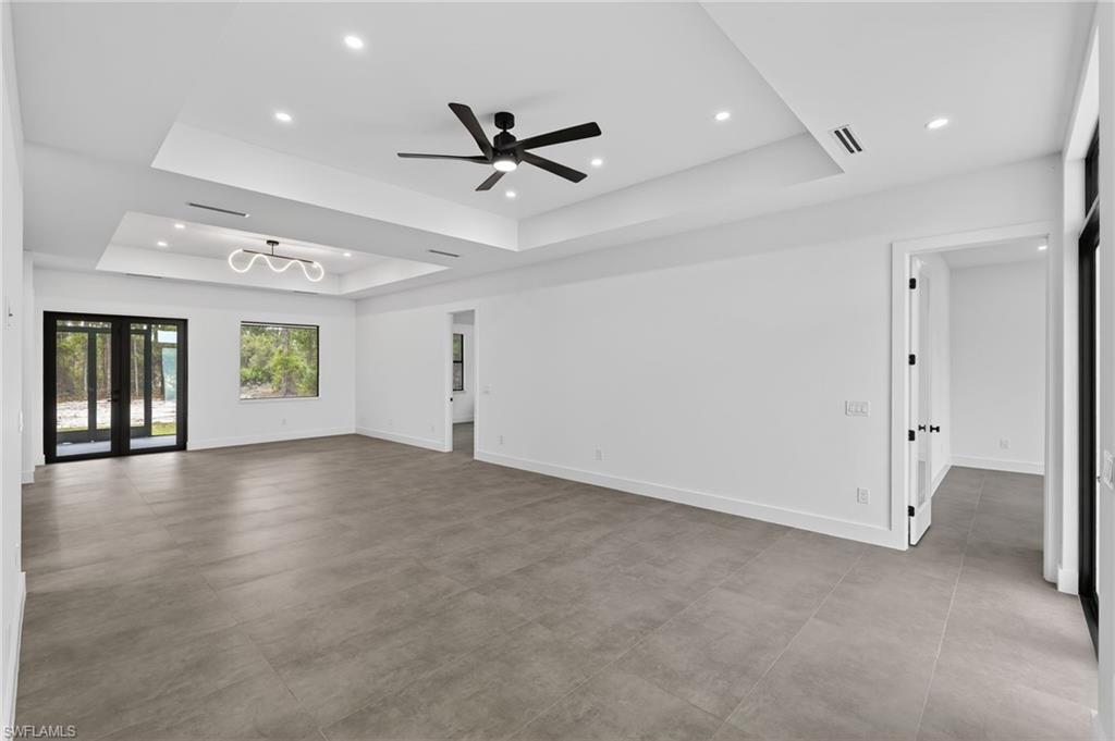 GOLDEN GATE ESTATES - Residential