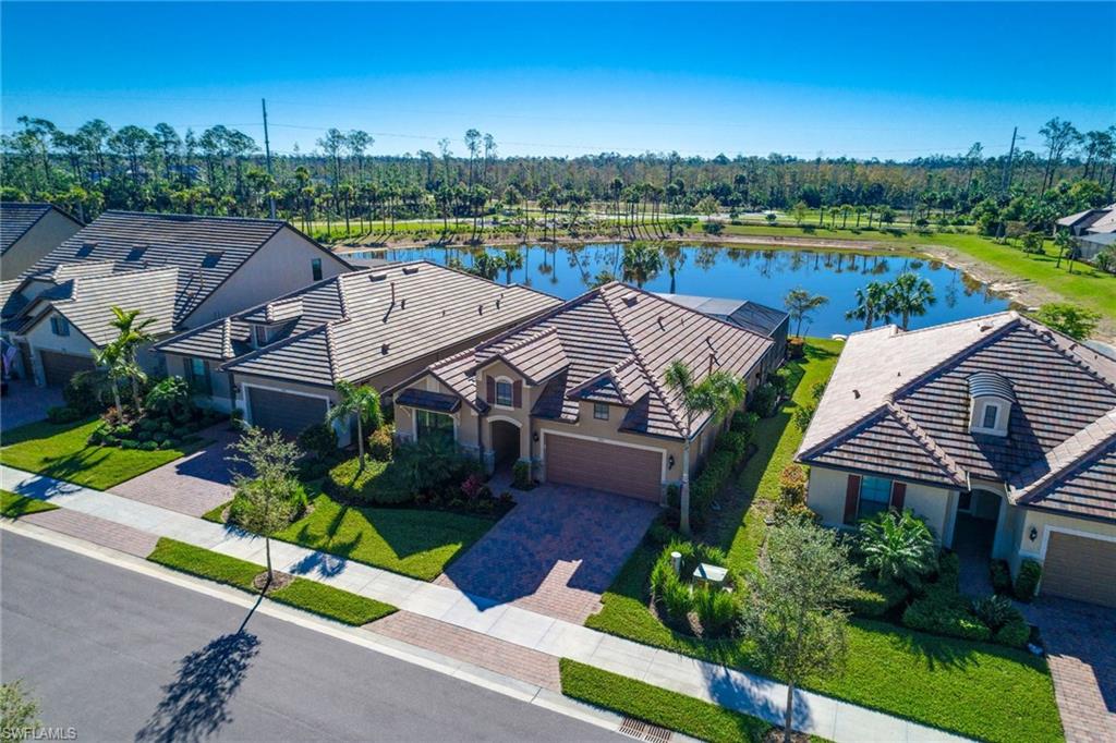 WINDING CYPRESS - Residential