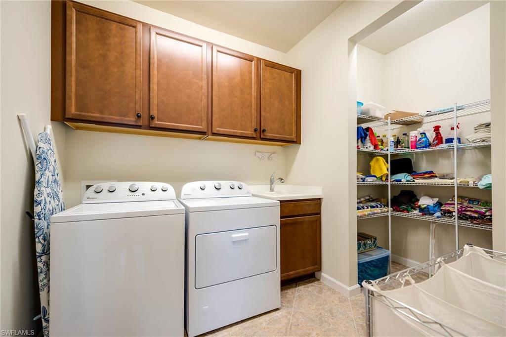 WINDING CYPRESS - Residential