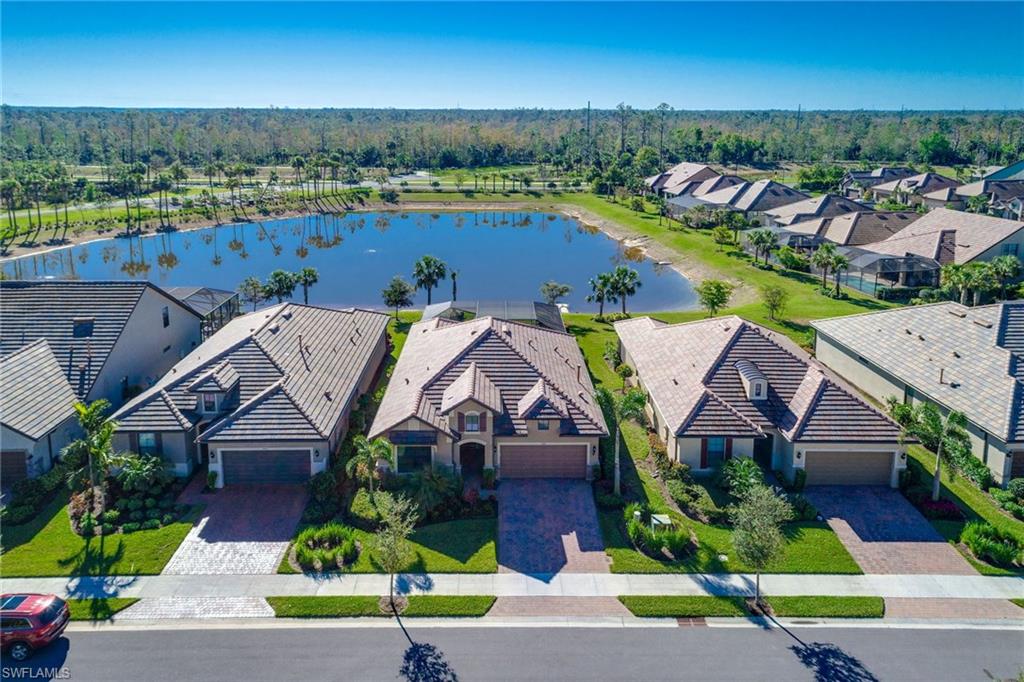 WINDING CYPRESS - Residential