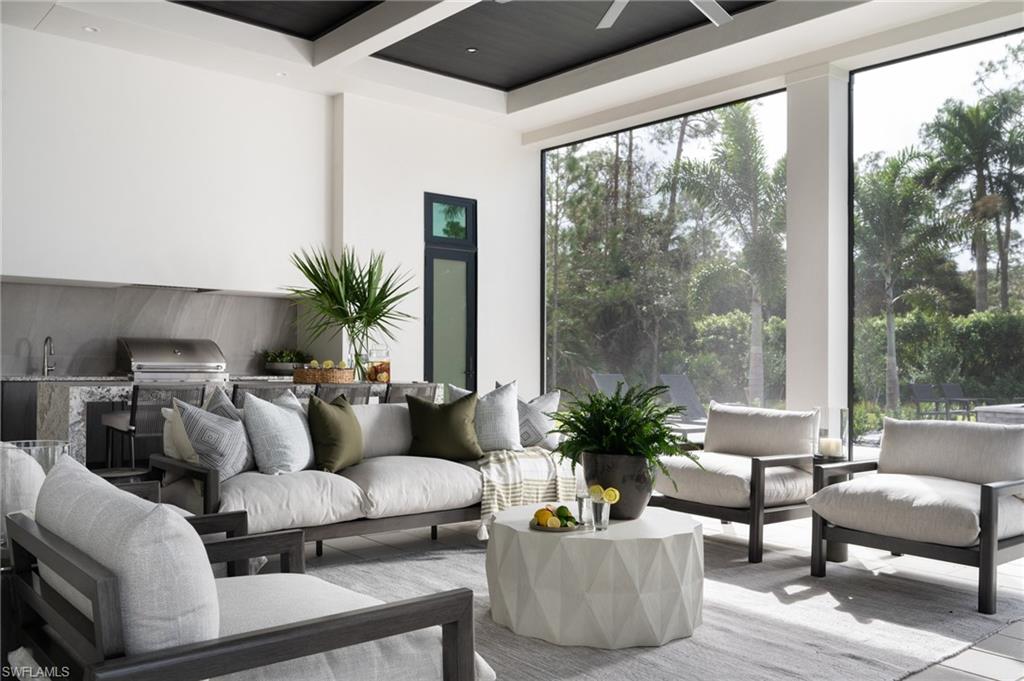 SILVER OAK NAPLES - Residential