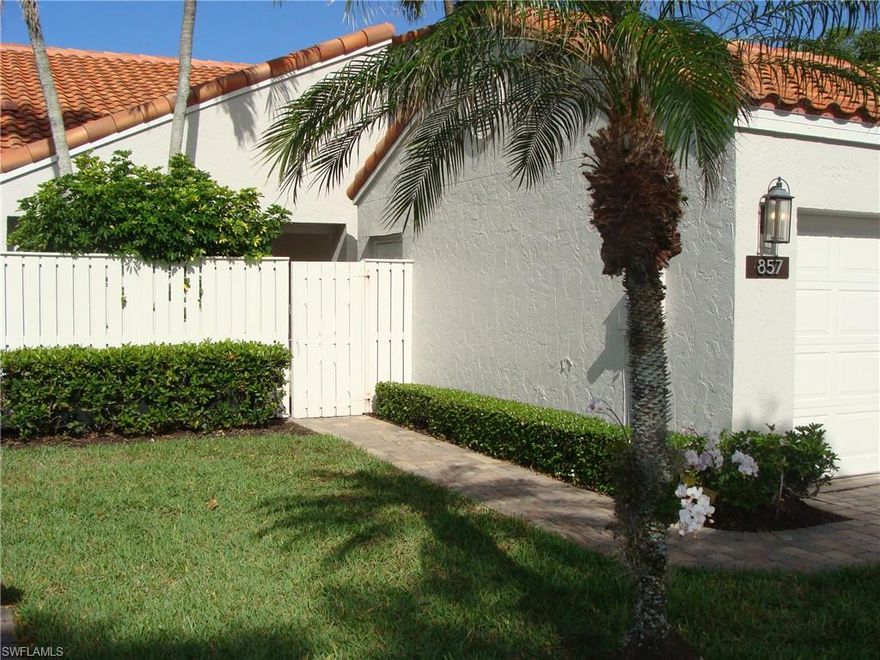 Completely remodeled 2 bedroom/ 2 bath villa in Beachwalk. New flooring, paint, appliances, kitchen, bathrooms, AC, and floor plan. Large fenced in yard in the back, one car garage, huge screened in lanai. Never been lived in since complete remodeling, like new condition. The Beachwalk community is a few blocks to the beach, gated and fenced in, clay tennis courts, bocce ball, multiple pools, lakes, walking paths, activities, and near shopping and restaurants.