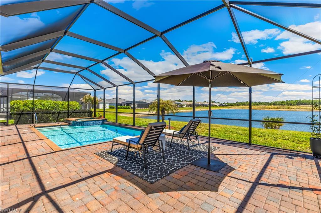 COUNTRY CLUB - Residential