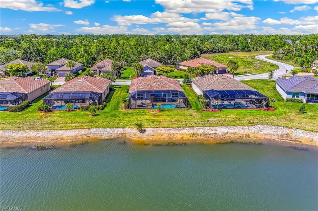 COUNTRY CLUB - Residential