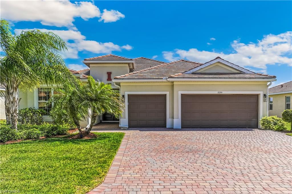 COUNTRY CLUB - Residential