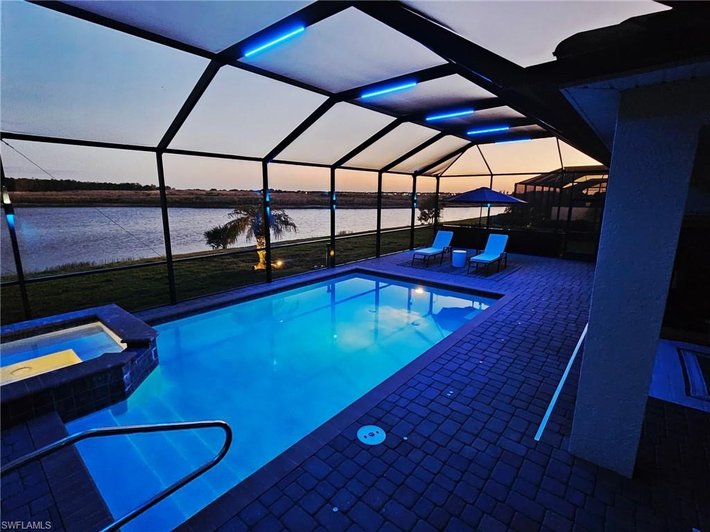 COUNTRY CLUB - Residential