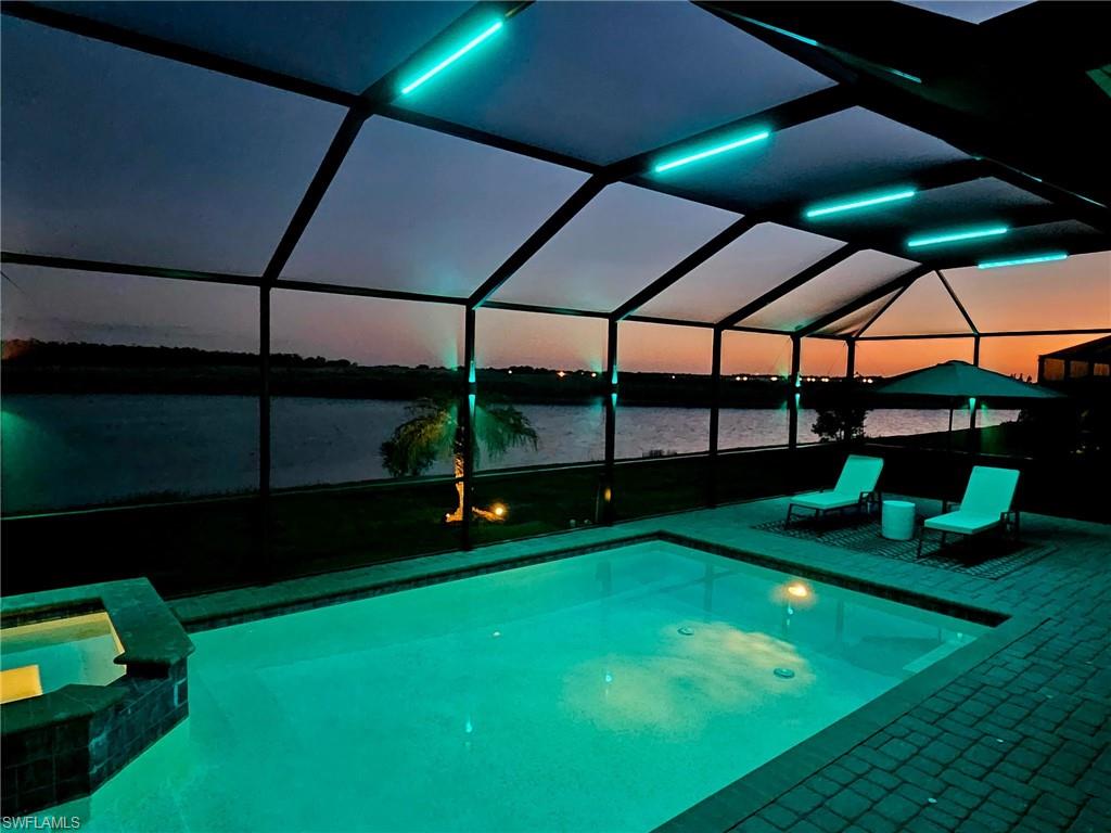 COUNTRY CLUB - Residential