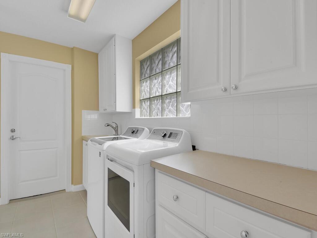 ISLAND WALK - Residential